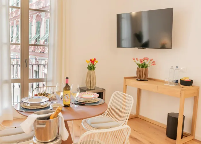 Palazzo Sant' Agostino - Natural Comfort By The First Гостьовий будинок Ла-Спеція