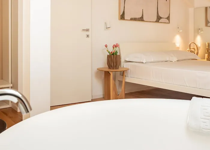 Гостьовий будинок Palazzo Sant' Agostino - Natural Comfort By The First 4*