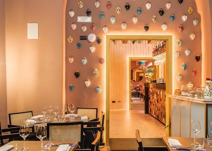 Palazzo Sant' Agostino - Natural Comfort By The First بيت ضيافة 4*